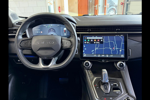 Lynk & Co 01 1.5 261PK Plug-in Hybrid, Pano, 360 Camera ,Apple Carplay
