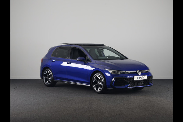 Volkswagen Golf 1.5 eTSI R-Line Edition 150 pk Automaat (DSG) | Verlengde garantie | Navigatie | Panoramadak | Parkeersensoren (Park assist) | Rondomzicht camera | Autom. airco (3 zones) | R-Line |