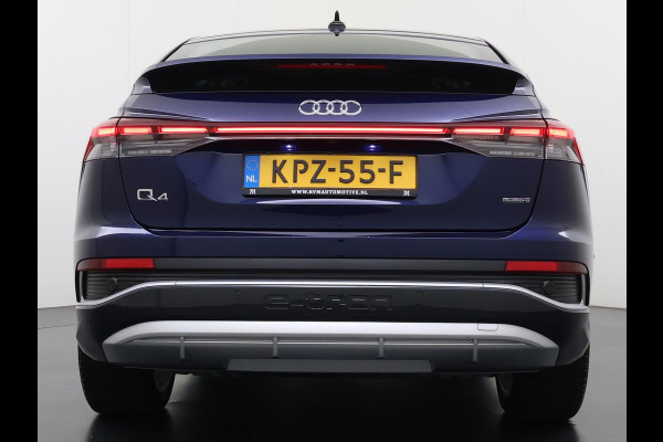 Audi Q4 Sportback e-tron 45 Edition 82 kWh VAN: 44.900,- VOOR: 41.877,- UW HERFSTVOORDEEL: 3.023,- S-LINE| 10.000KM! | STOELVERWARMING| ELEKTRISCHE ACHTERKLEP| ACHTERUITRIJCAMERA | MATRIX LED|
