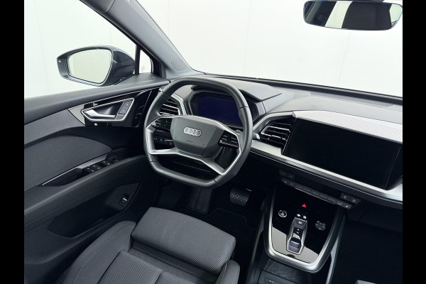 Audi Q4 Sportback e-tron 45 Edition 82 kWh VAN: 44.900,- VOOR: 41.877,- UW HERFSTVOORDEEL: 3.023,- S-LINE| 10.000KM! | STOELVERWARMING| ELEKTRISCHE ACHTERKLEP| ACHTERUITRIJCAMERA | MATRIX LED|