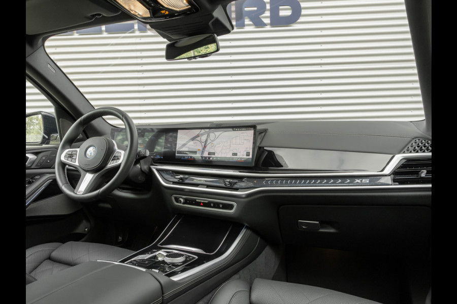 BMW X5 xDrive50e - M-Sport Pro - Pano - Trekhaak - ACC - Comfortzetels