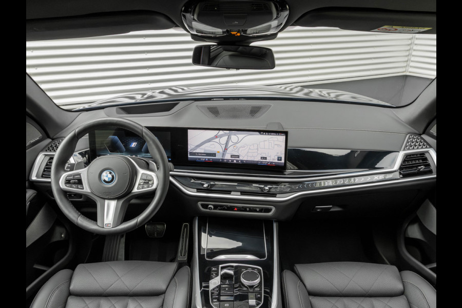 BMW X5 xDrive50e - M-Sport Pro - Pano - Trekhaak - ACC - Comfortzetels