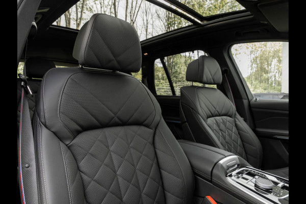 BMW X5 xDrive50e - M-Sport Pro - Pano - Trekhaak - ACC - Comfortzetels