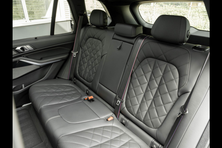 BMW X5 xDrive50e - M-Sport Pro - Pano - Trekhaak - ACC - Comfortzetels