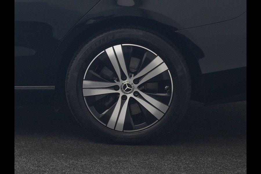 Mercedes-Benz C-Klasse Estate 300 e Avantgarde PHEV 313pk Dealer O.H | Cruise Control | Camera | Apple Carplay | Virtual | Elektrische Sportstoelen Verwarmd | Navigatie | MBUX Infotainment | DAB | 17"L.M | Plug In Hybrid |