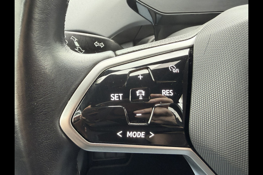 Volkswagen ID.4 Pro 77 kWh SOH 92% Camera Sfeerverlichting Adapt Cruise Clima Stoel/Stuurverwarming Head-up Navi Carplay