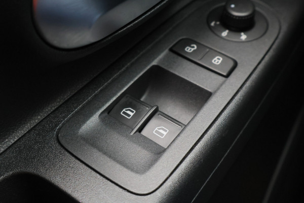 Volkswagen up! 1.0 BMT move up! 5-Deurs, Airco, Cruise, Elektrische Pakket, PDC, DAB Radio