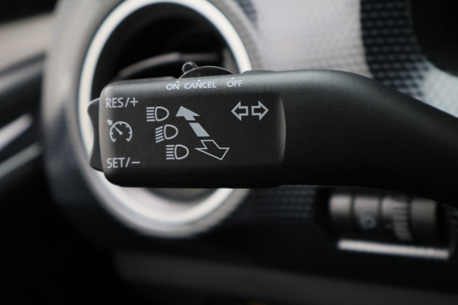 Volkswagen up! 1.0 BMT move up! 5-Deurs, Airco, Cruise, Elektrische Pakket, PDC, DAB Radio