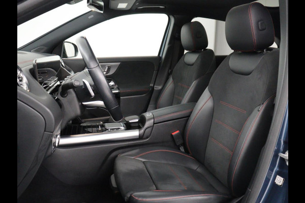 Mercedes-Benz EQA 250 Business Solution AMG 67 kWh | SOH 92.8% | Panoramadak | Head-up | Trekhaak | 360 camera | Adaptive cruise | Memory | Sfeerverlichting | Half Leder | Stoelverwarming | Carplay |