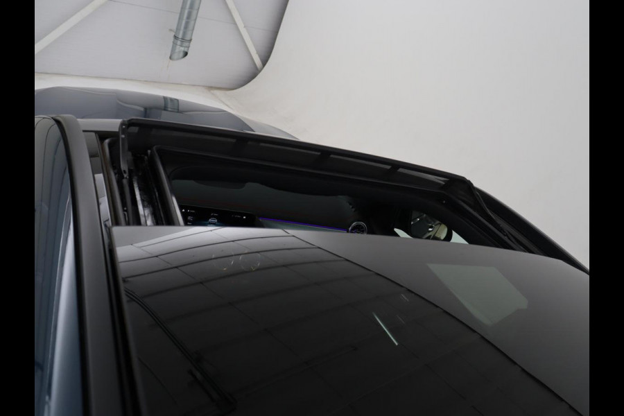 Mercedes-Benz EQA 250 Business Solution AMG 67 kWh | SOH 92.8% | Panoramadak | Head-up | Trekhaak | 360 camera | Adaptive cruise | Memory | Sfeerverlichting | Half Leder | Stoelverwarming | Carplay |