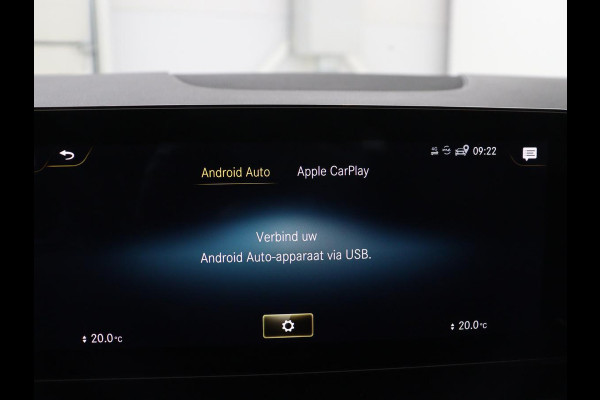 Mercedes-Benz EQA 250 Business Solution AMG 67 kWh | SOH 92.8% | Panoramadak | Head-up | Trekhaak | 360 camera | Adaptive cruise | Memory | Sfeerverlichting | Half Leder | Stoelverwarming | Carplay |
