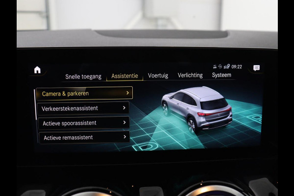 Mercedes-Benz EQA 250 Business Solution AMG 67 kWh | SOH 92.8% | Panoramadak | Head-up | Trekhaak | 360 camera | Adaptive cruise | Memory | Sfeerverlichting | Half Leder | Stoelverwarming | Carplay |