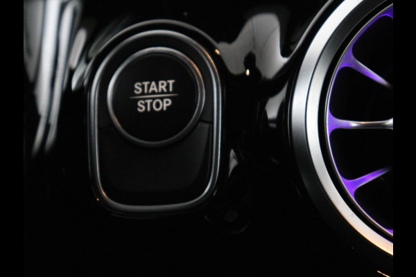 Mercedes-Benz EQA 250 Business Solution AMG 67 kWh | SOH 92.8% | Panoramadak | Head-up | Trekhaak | 360 camera | Adaptive cruise | Memory | Sfeerverlichting | Half Leder | Stoelverwarming | Carplay |