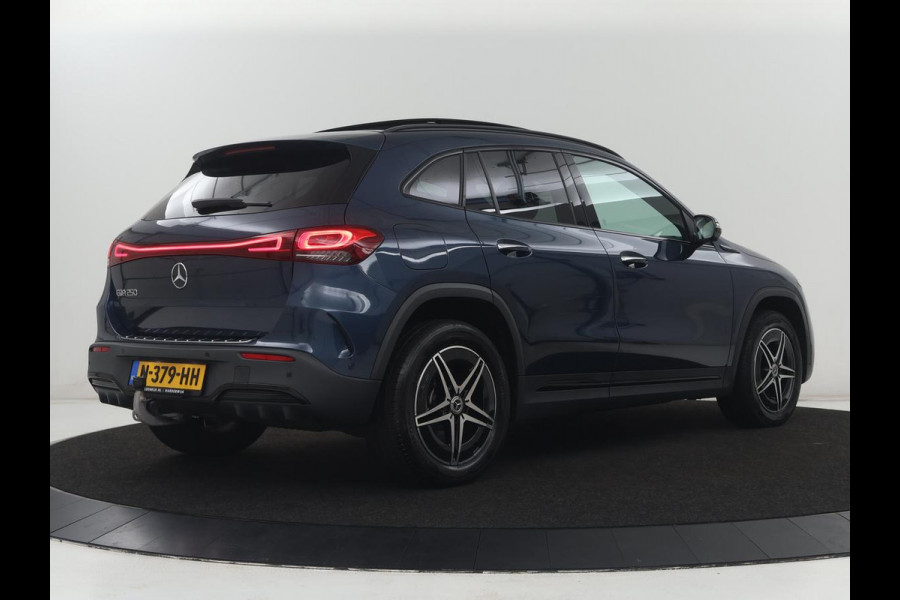 Mercedes-Benz EQA 250 Business Solution AMG 67 kWh | SOH 92.8% | Panoramadak | Head-up | Trekhaak | 360 camera | Adaptive cruise | Memory | Sfeerverlichting | Half Leder | Stoelverwarming | Carplay |