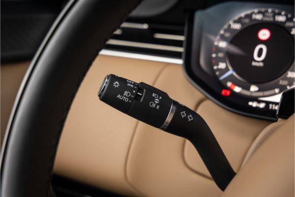 Land Rover Range Rover 3.0 P550e Autobiography PHEV SV Constellation