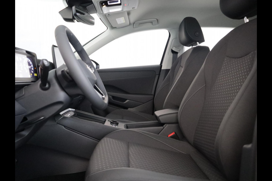 Volkswagen T-Roc Limited Edition 1.5 eTSI 85 kW / 116 PK SUV 7 vers Achteruitrijcamera | Stoelverwarming | Carplay