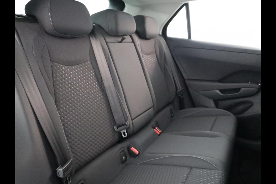 Volkswagen T-Roc Limited Edition 1.5 eTSI 85 kW / 116 PK SUV 7 vers Achteruitrijcamera | Stoelverwarming | Carplay