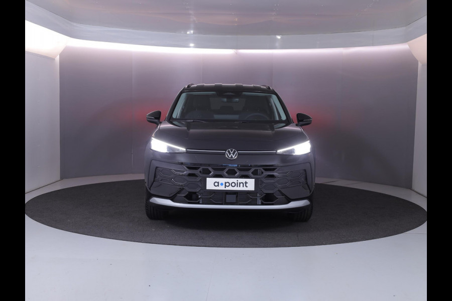 Volkswagen T-Roc Limited Edition 1.5 eTSI 85 kW / 116 PK SUV 7 vers Achteruitrijcamera | Stoelverwarming | Carplay