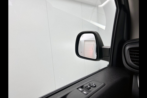Opel Vivaro 1.5 Diesel 120 S&S L3 Apple Carplay /  Android Auto Parkeersensoren V+A Trekhaak Camera Navigatie Cruise Control LED koplampen houten afwerking laadruimte
