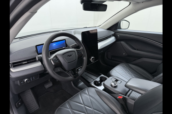 Ford Mustang Mach-E RWD 75kWh 360°Camera Adap.Cruise B&O®-Hifi Leder Stoel/Stuurverw. BLIS Navi Pdc Keyless Android Auto Apple Carplay Elek.Achterklep Lmv 18" DAB Bluetooth Led 1e Eigenaar Dealeronderhouden Origineel Nederlandse Auto