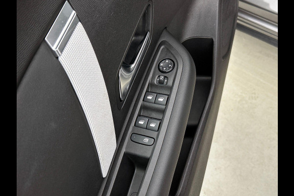 Citroën C4 X 1.2 Hybrid 145 Business CAMERA | NAVI & CARPLAY | AD-CRUISE