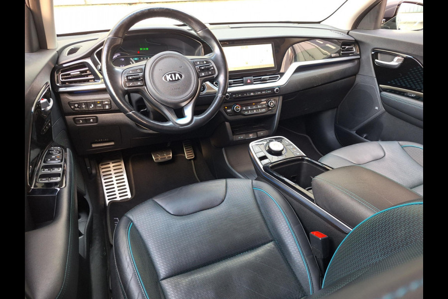 Kia e-Niro ExecutiveLine 64 kWh | SOH: 95,2% | 3 Fase | Leder | Adaptive CC | Climate |