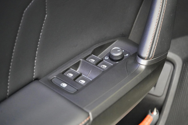 CUPRA Formentor 1.4 e-Hybrid Performance | SoH 96,2% | Navigatie | Sfeerverlichting | Keyless | Achteruitrijcamera | Stoelverwarming
