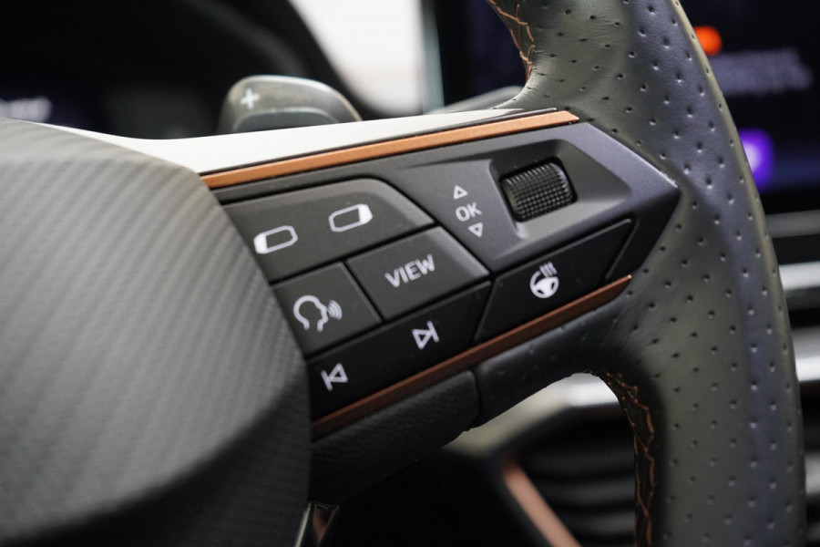 CUPRA Formentor 1.4 e-Hybrid Performance | SoH 96,2% | Navigatie | Sfeerverlichting | Keyless | Achteruitrijcamera | Stoelverwarming