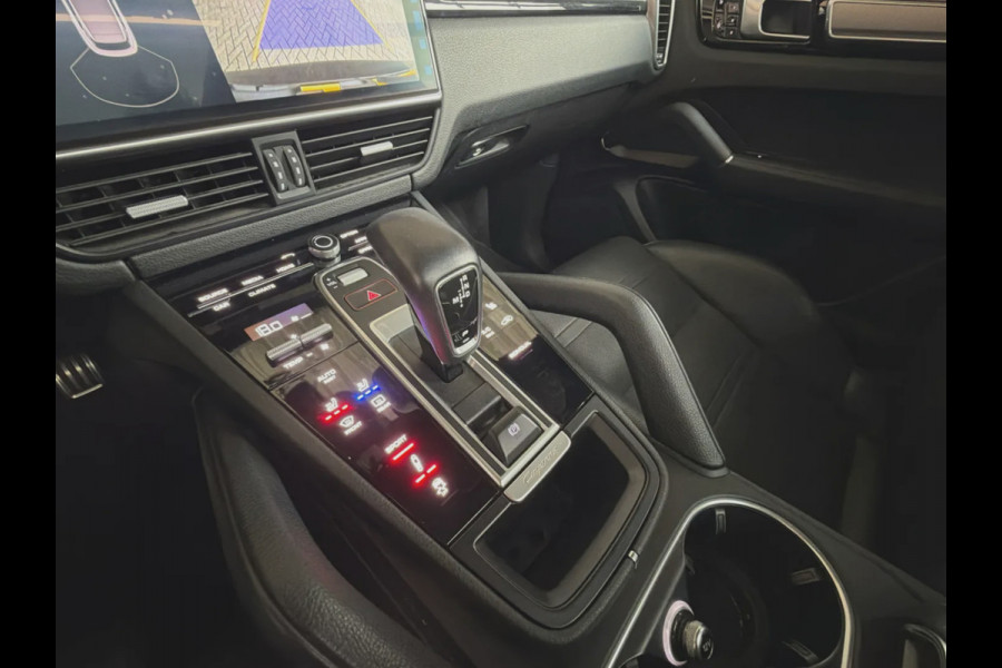 Porsche Cayenne 2.9 S (Dealer OndH, 2e Eig, Panorama, Lucht Vering, Night Vis, 18-voudige Stoelen, Stoel VerW/ VerK, Camera, Etc)