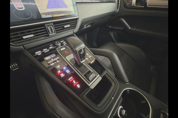 Porsche Cayenne 2.9 S (Dealer OndH, 2e Eig, Panorama, Lucht Vering, Night Vis, 18-voudige Stoelen, Stoel VerW/ VerK, Camera, Etc)