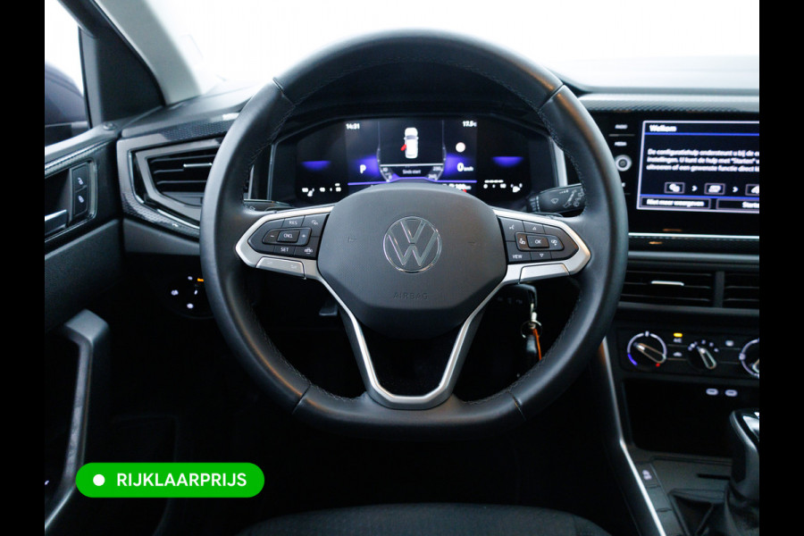 Volkswagen Polo 1.0 TSI Business Edition Automaat | Camera | Cruise | PDC V+A | Airco | App-connect Privacy glas, Grootlicht assistent, Digitaal dashboard, 15 inch LMV