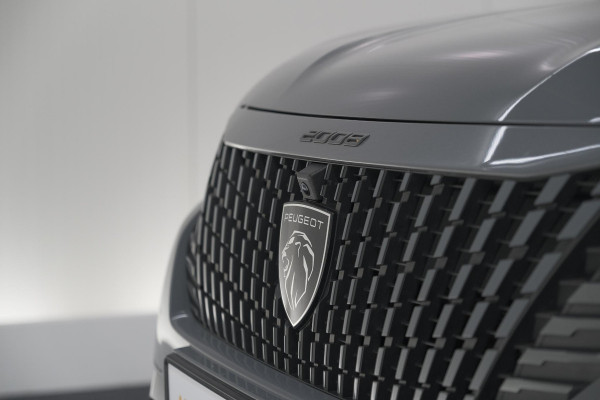 Peugeot 2008 PureTech 130 EAT8 Allure | 360 Camera | Adaptieve Cruise Control | Keyless | Dodehoekdetectie