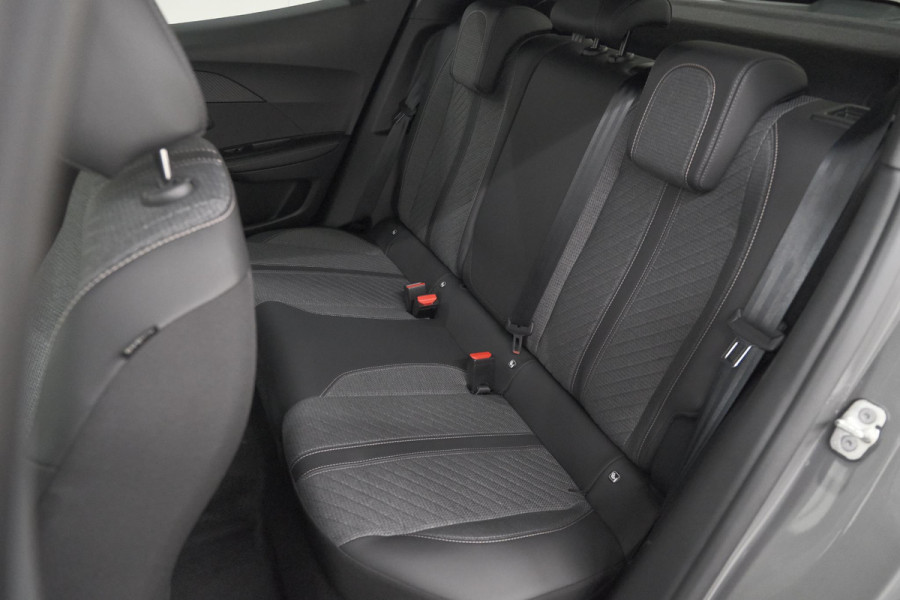 Peugeot 2008 PureTech 130 EAT8 Allure | 360 Camera | Adaptieve Cruise Control | Keyless | Dodehoekdetectie