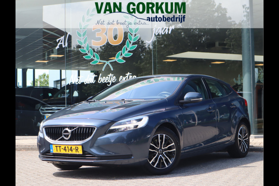 Volvo V40 2.0 T2 Momentum Navi /Stoelverw / Trekhaak / Climate / Handgesch Goed onderhouden