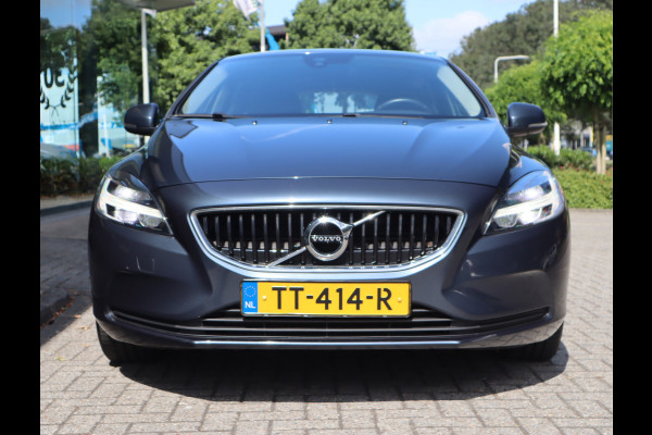 Volvo V40 2.0 T2 Momentum Navi /Stoelverw / Trekhaak / Climate / Handgesch Goed onderhouden