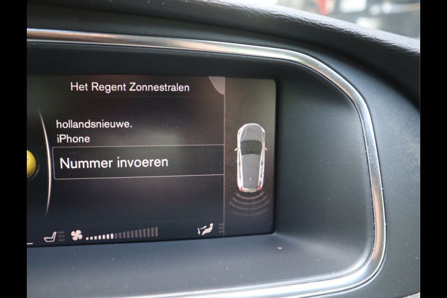 Volvo V40 2.0 T2 Momentum Navi /Stoelverw / Trekhaak / Climate / Handgesch Goed onderhouden
