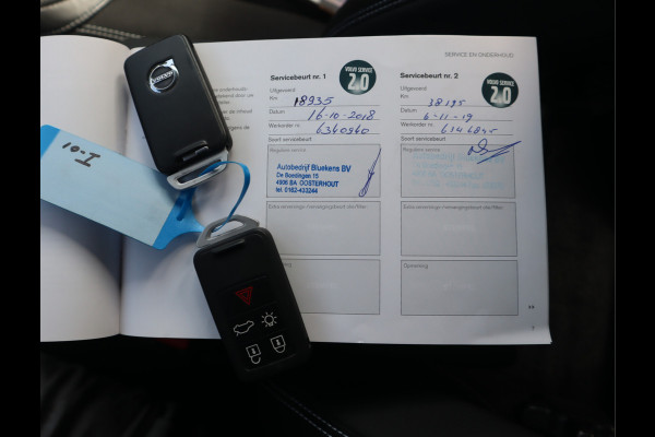 Volvo V40 2.0 T2 Momentum Navi /Stoelverw / Trekhaak / Climate / Handgesch Goed onderhouden
