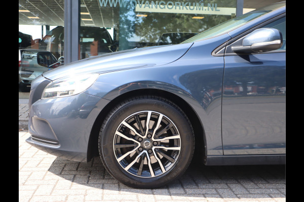 Volvo V40 2.0 T2 Momentum Navi /Stoelverw / Trekhaak / Climate / Handgesch Goed onderhouden