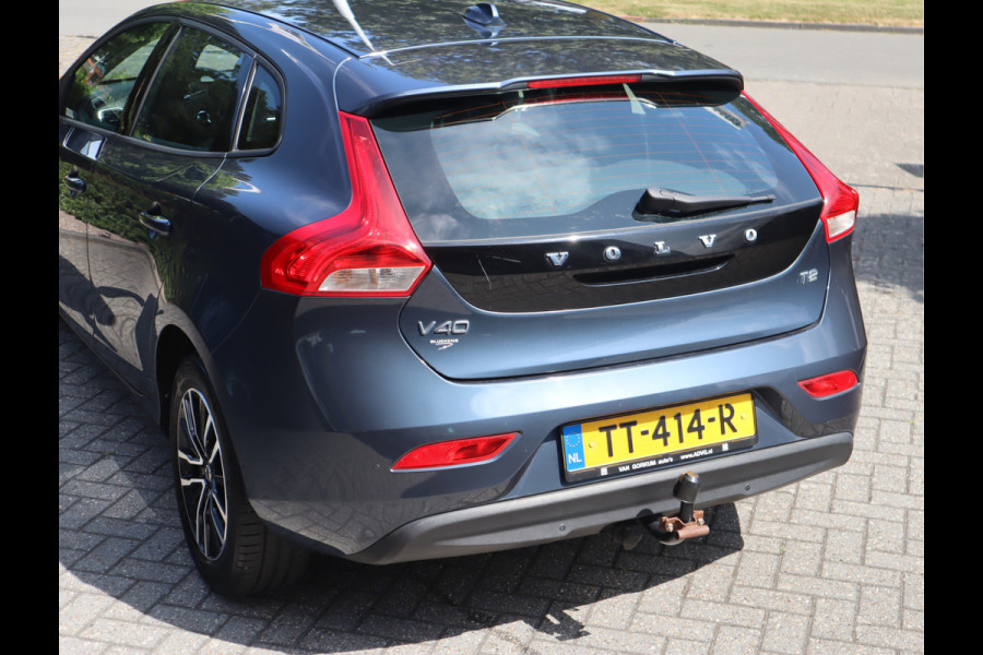 Volvo V40 2.0 T2 Momentum Navi /Stoelverw / Trekhaak / Climate / Handgesch Goed onderhouden