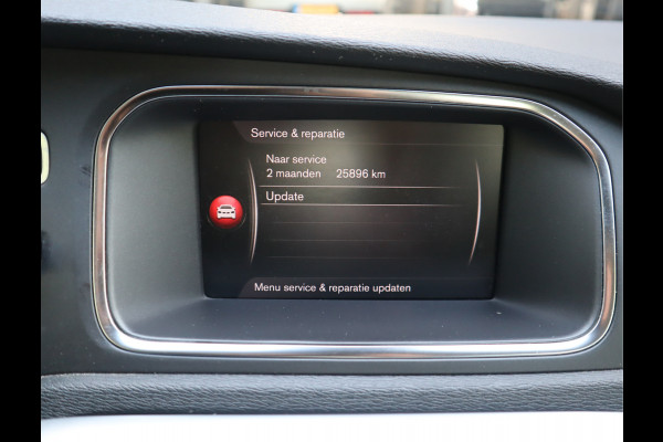 Volvo V40 2.0 T2 Momentum Navi /Stoelverw / Trekhaak / Climate / Handgesch Goed onderhouden