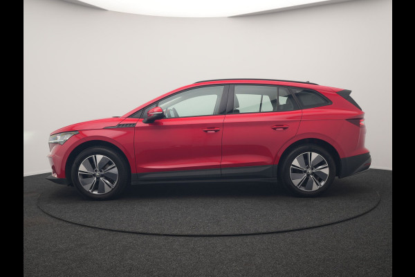 Škoda ENYAQ iV 50 Comfort 55 kWh Dealer O.H | Adaptive Cruise | Camera | Crystal LED | Apple Carplay | Sportstoelen Verwarmd | BLIS | Virtual | Navigatie | DAB | 19"L.M |