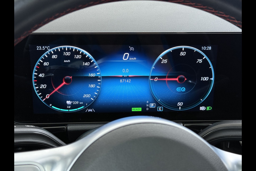 Mercedes-Benz EQA AMG 67kWh SOH 97% Pano.dak Leer/Alcantara 360Camera Hud Sfeerverlichting MemorySeats Navi Keyless Pdc Usb Apple/Android Elek.klep Ecc Aut.Verlichting Lane-dep. Dab 18''LM 250 Business Solution