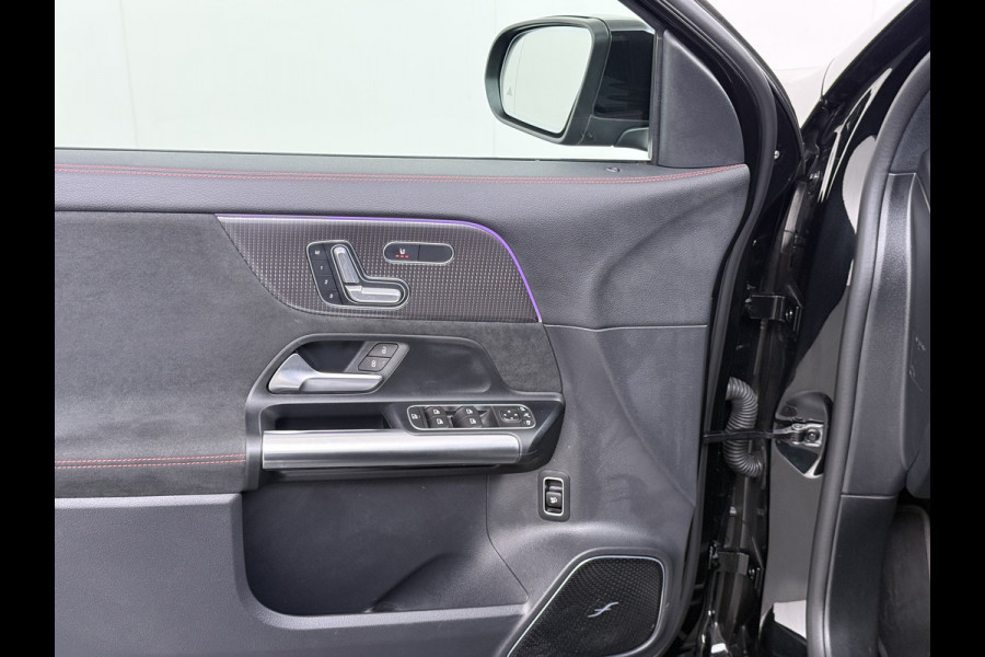 Mercedes-Benz EQA AMG 67kWh SOH 97% Pano.dak Leer/Alcantara 360Camera Hud Sfeerverlichting MemorySeats Navi Keyless Pdc Usb Apple/Android Elek.klep Ecc Aut.Verlichting Lane-dep. Dab 18''LM 250 Business Solution