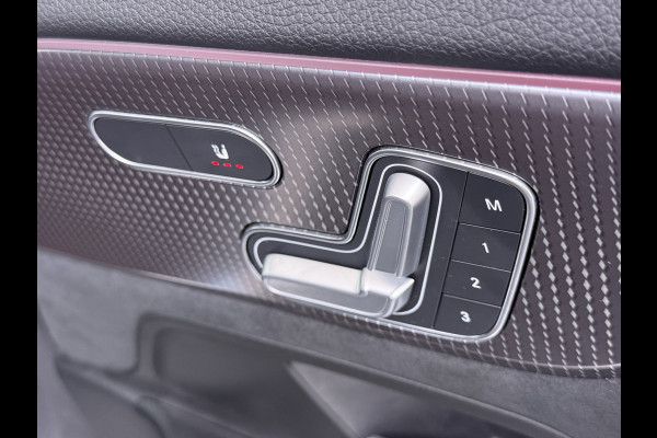 Mercedes-Benz EQA AMG 67kWh SOH 97% Pano.dak Leer/Alcantara 360Camera Hud Sfeerverlichting MemorySeats Navi Keyless Pdc Usb Apple/Android Elek.klep Ecc Aut.Verlichting Lane-dep. Dab 18''LM 250 Business Solution