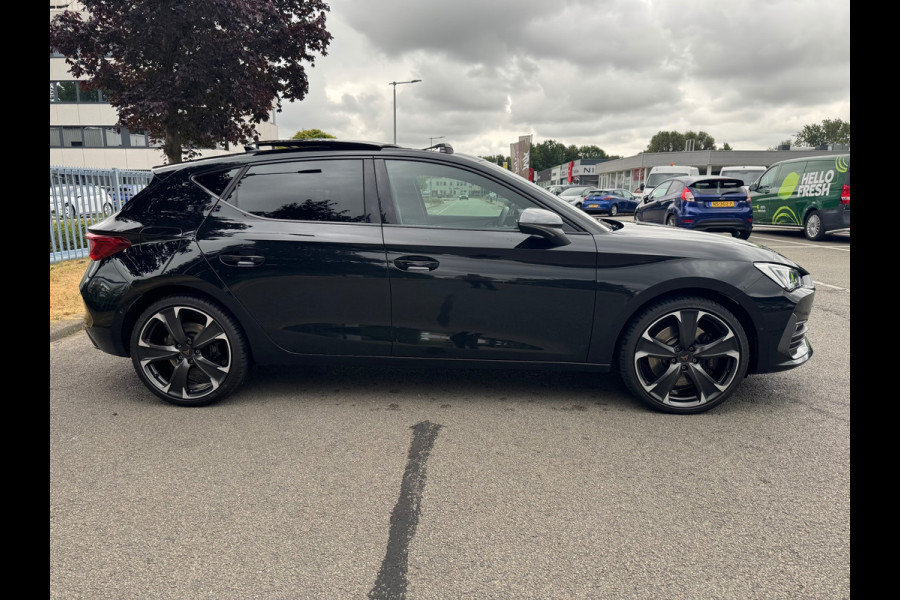 CUPRA Leon 1.4 e-Hybrid VZ Camera Led 245 PK Panorama Leder FR