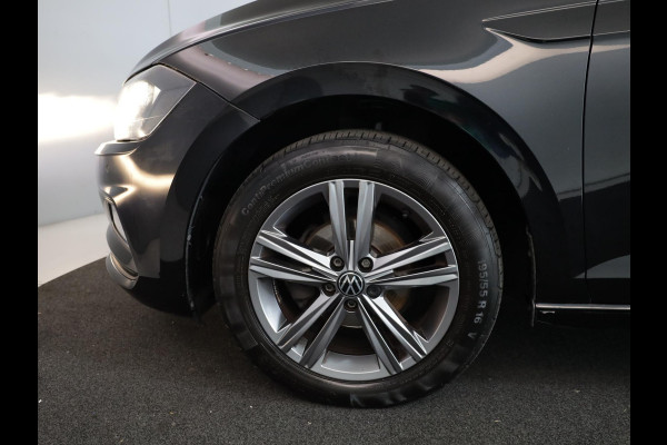 Volkswagen Polo 1.0 TSI Comfortline 95 pk | Navigatie via App | Airco | Parkeersensoren | Achteruitrijcamera | Adaptieve cruise control |