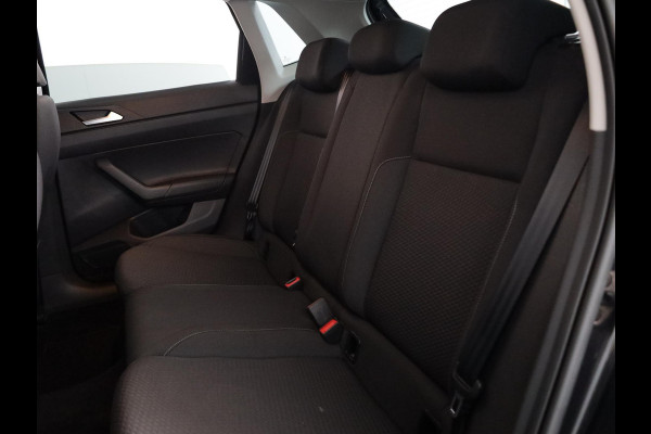 Volkswagen Polo 1.0 TSI Comfortline 95 pk | Navigatie via App | Airco | Parkeersensoren | Achteruitrijcamera | Adaptieve cruise control |