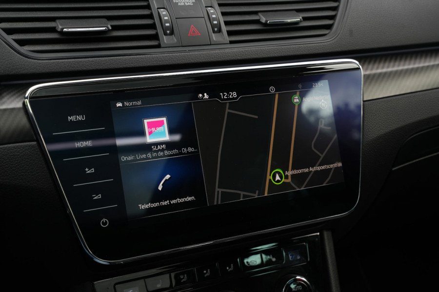 Škoda Superb Combi 1.4 iV Sportline Panoramadak Canton 360 Camera Keyless Dab+ Side Assist Leder Alcantara Stoelverwarming