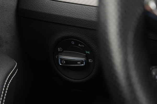 Škoda Superb Combi 1.4 iV Sportline Panoramadak Canton 360 Camera Keyless Dab+ Side Assist Leder Alcantara Stoelverwarming