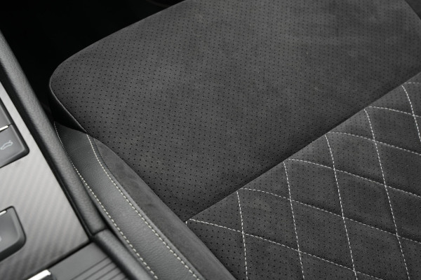 Škoda Superb Combi 1.4 iV Sportline Panoramadak Canton 360 Camera Keyless Dab+ Side Assist Leder Alcantara Stoelverwarming